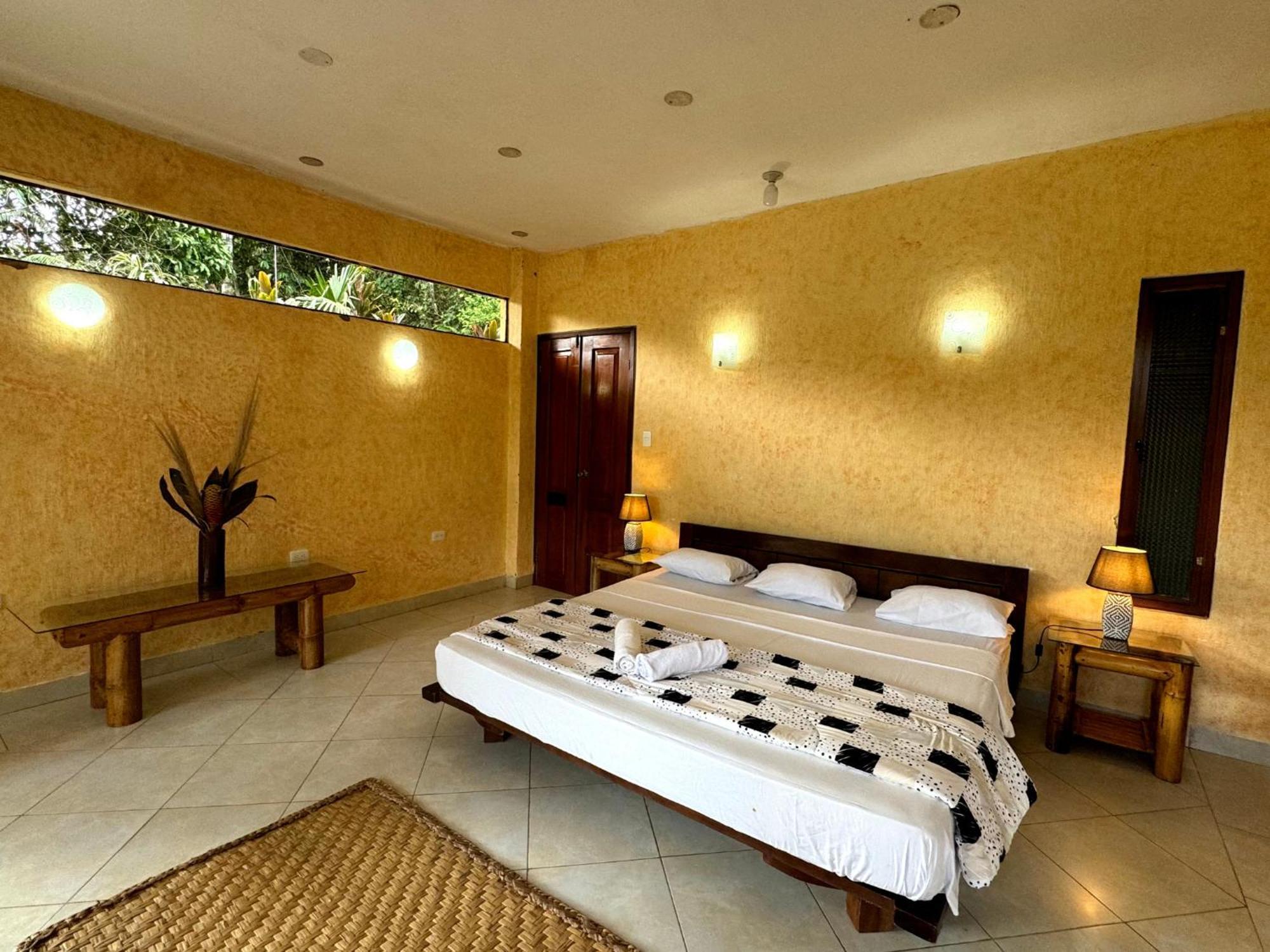Wisdom Forest Lodge Тена Екстериор снимка