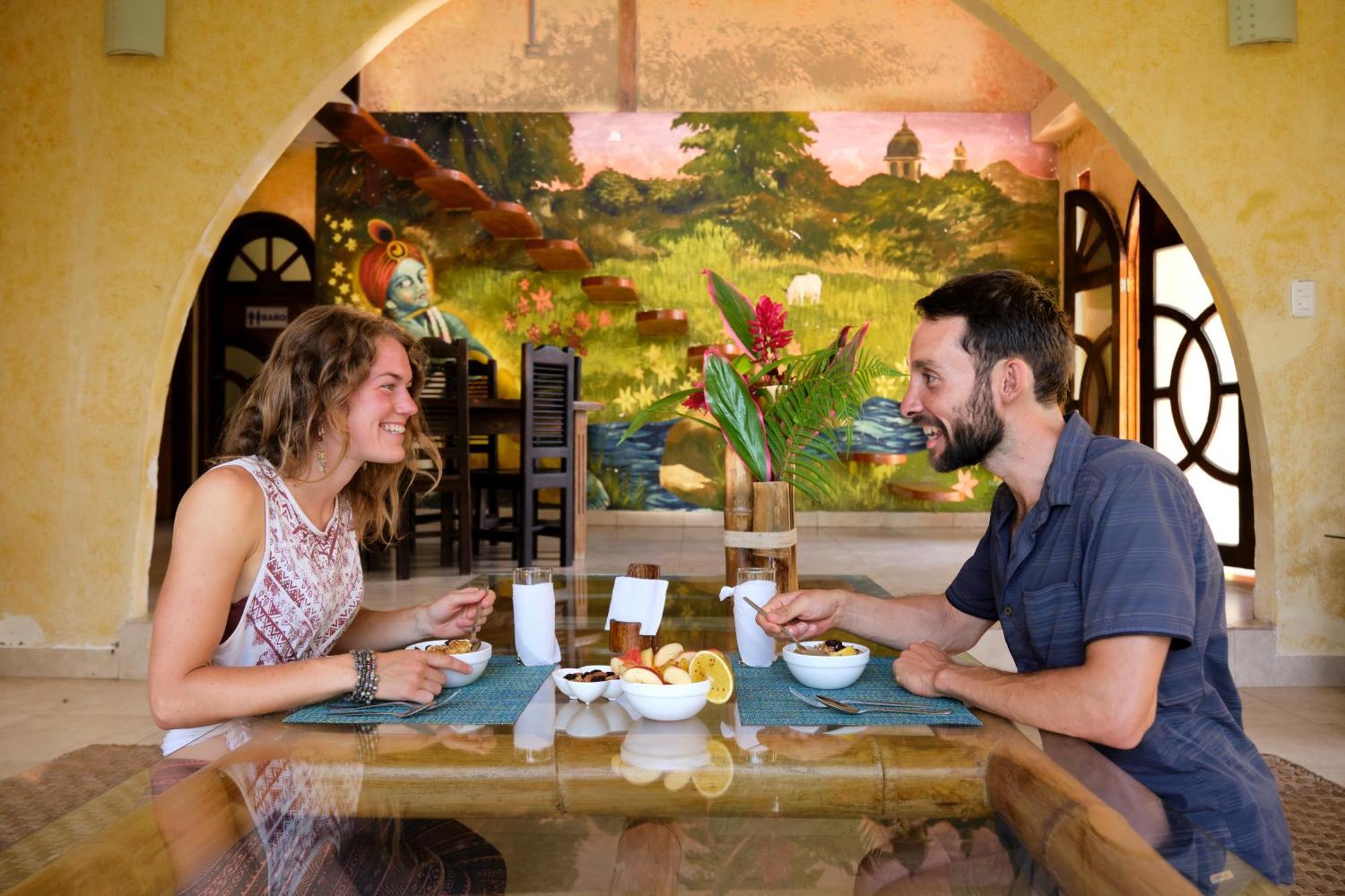 Wisdom Forest Lodge Тена Екстериор снимка