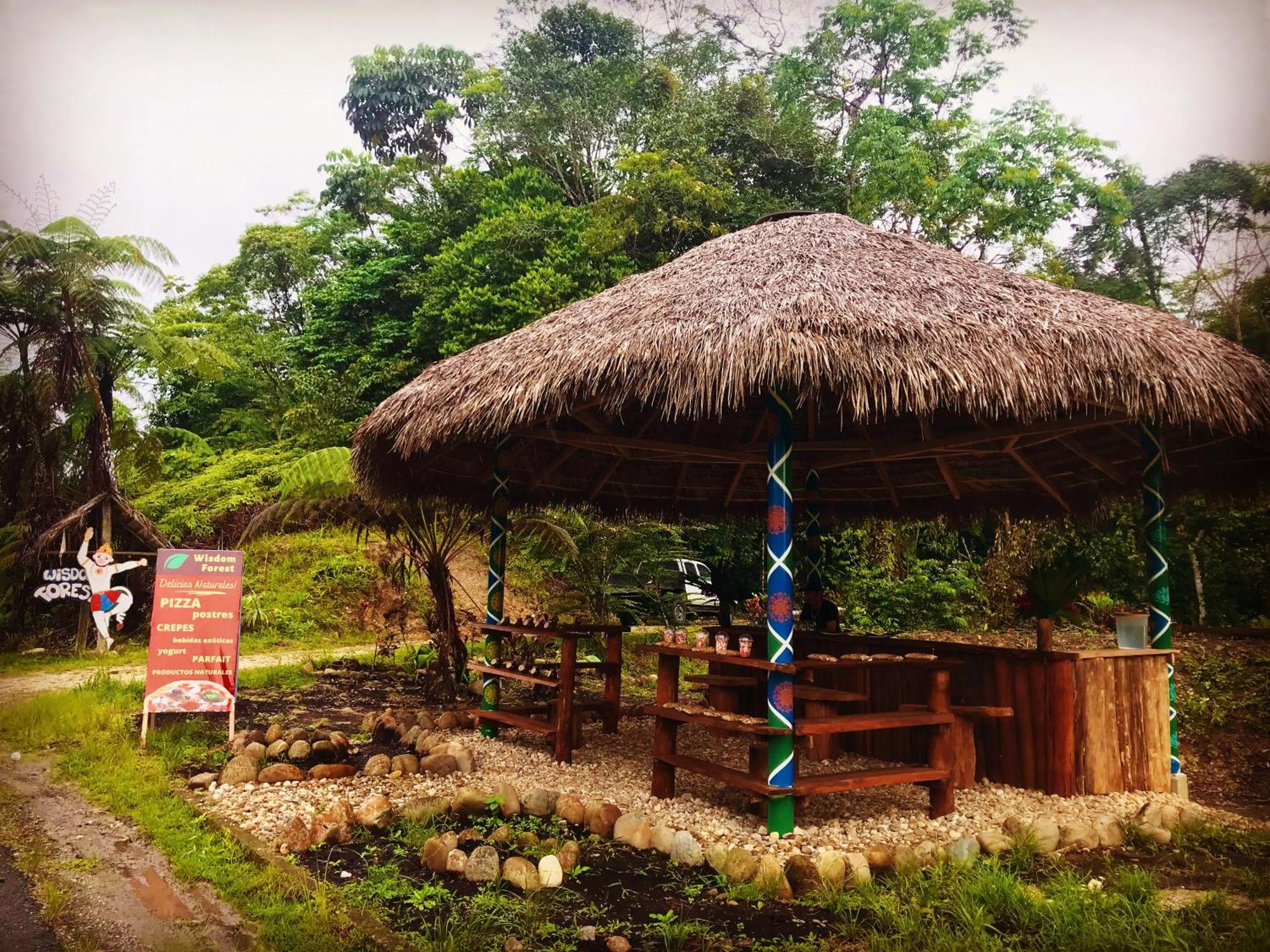 Wisdom Forest Lodge Тена Екстериор снимка