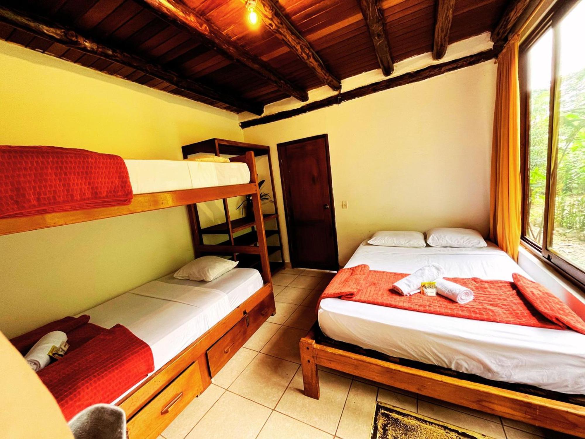 Wisdom Forest Lodge Тена Екстериор снимка