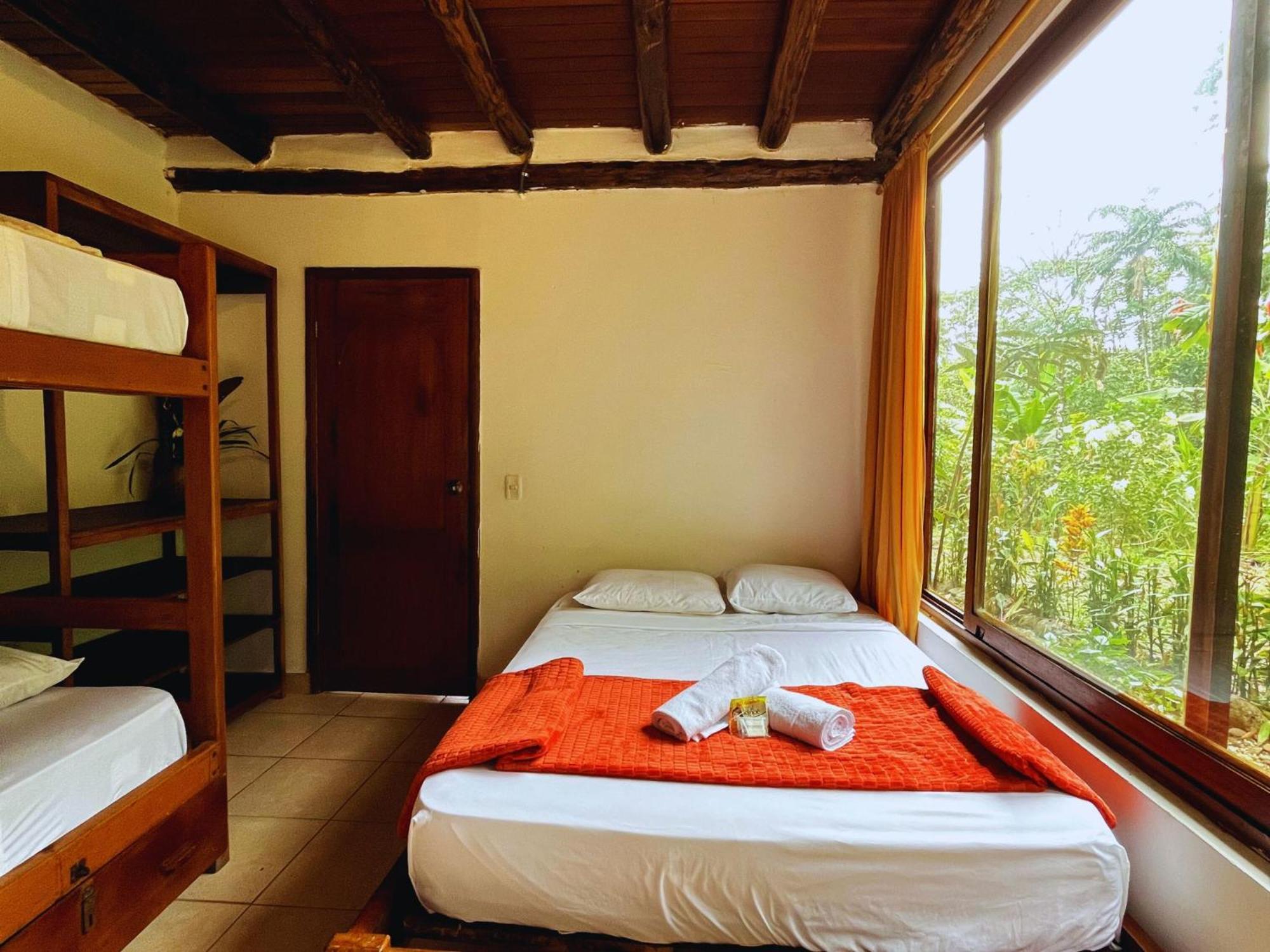 Wisdom Forest Lodge Тена Екстериор снимка