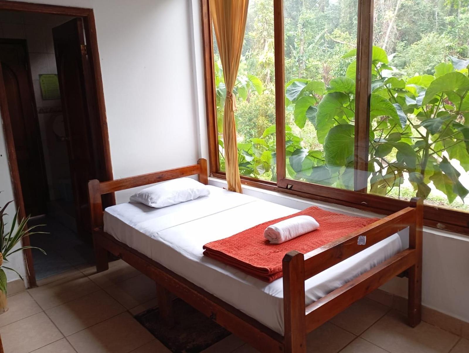Wisdom Forest Lodge Тена Екстериор снимка